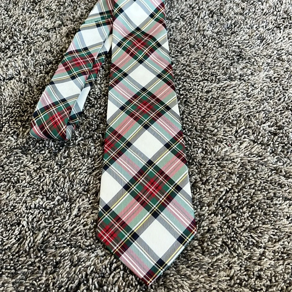 Nautica boys tie! Plaid!
